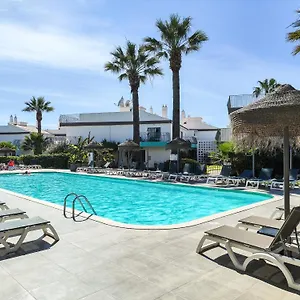 Bayside Salgados Apartahotel